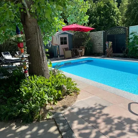 Schoene Wohnung Mit Pool Und Sauna Zum Wohlfuehlen Oberhausen  Экстерьер фото