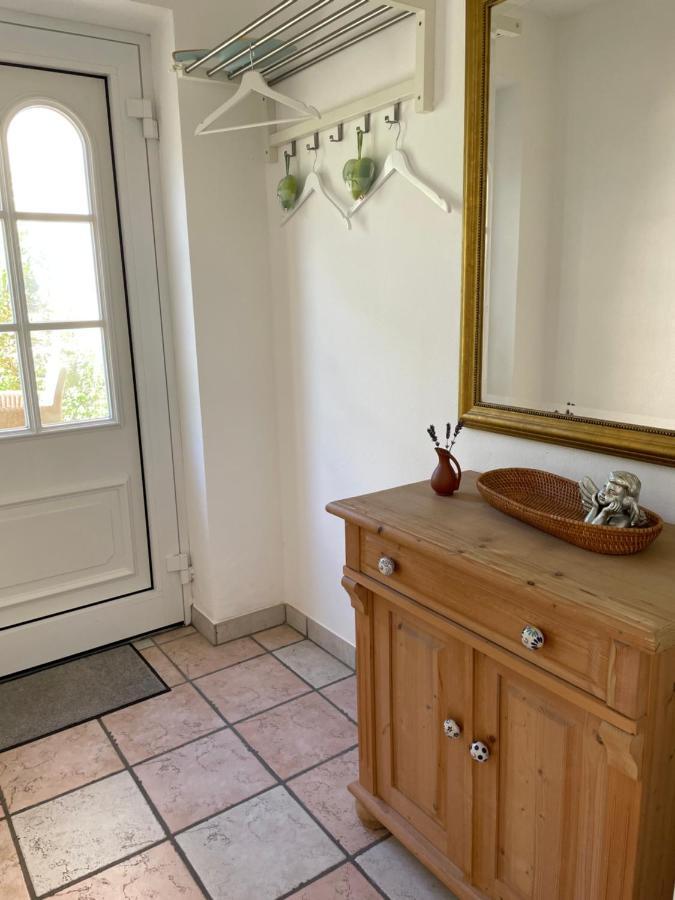 Schoene Mit Pool Und Sauna Zum Wohlfuehlen Appartement